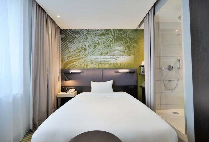 Классический Номер, Mercure Warszawa Grand