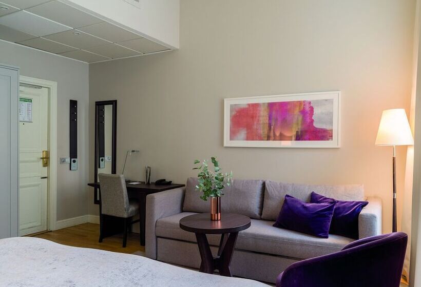 패밀리 룸, Elite Hotel Adlon