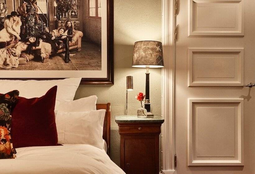 Quarto Basic, Mj's