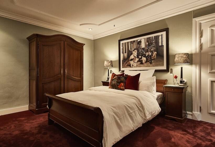 Quarto Basic, Mj's