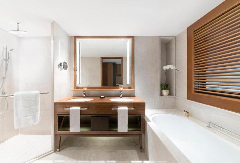 سوئیت با تخت بزرگ, Shangri La Singapore
