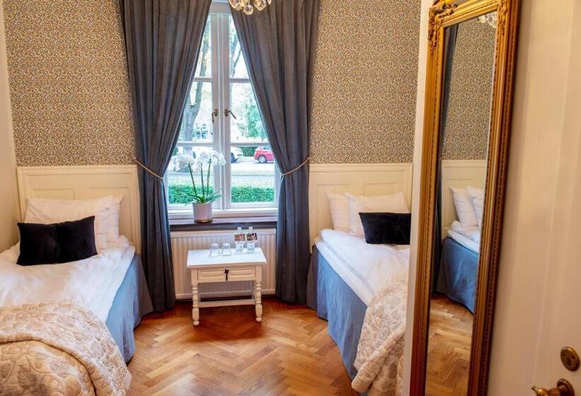 Номер Стандарт, Slottshotellet