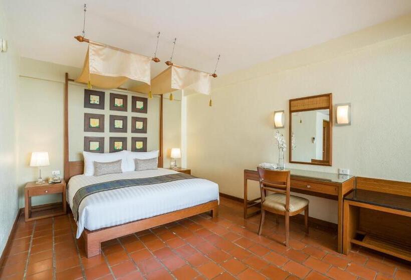 Люкс, Cosy Beach Hotel   Sha Extra Plus