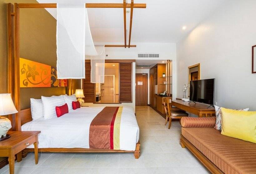Quarto Deluxe, Cosy Beach Hotel   Sha Extra Plus