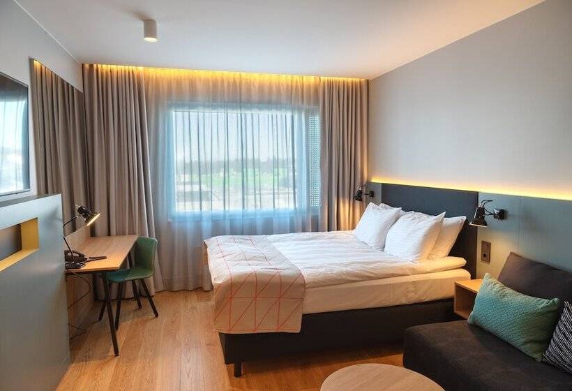 Номер Стандарт, Holiday Inn Helsinki   Expo, An Ihg