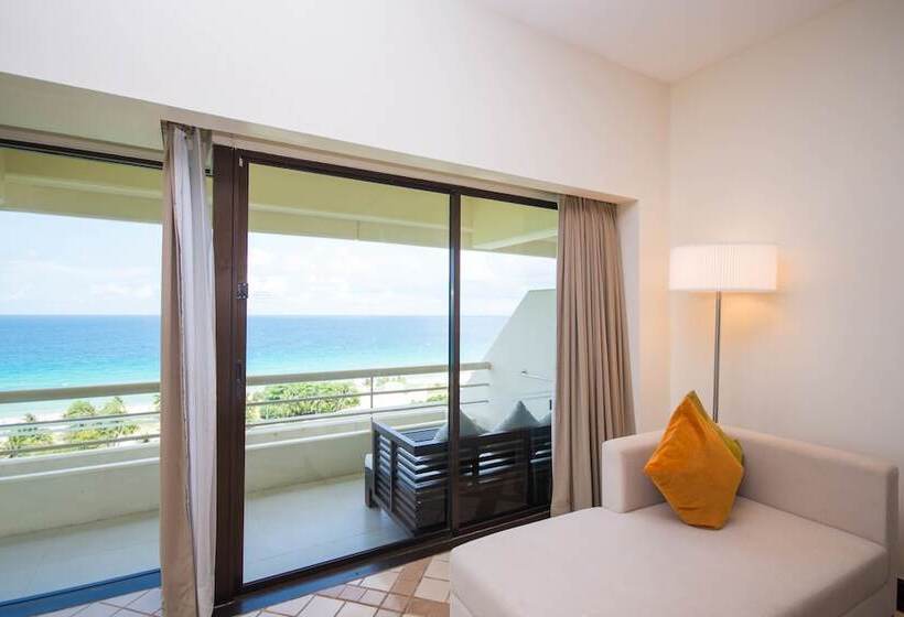 Номер Deluxe Вид на Море, Pullman Phuket Karon Beach Resort