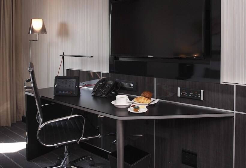 Номер Deluxe, The Maslow Hotel, Sandton
