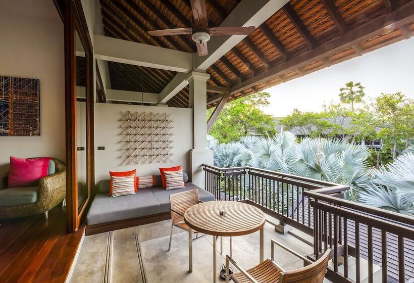 Люкс, The Slate Phuket