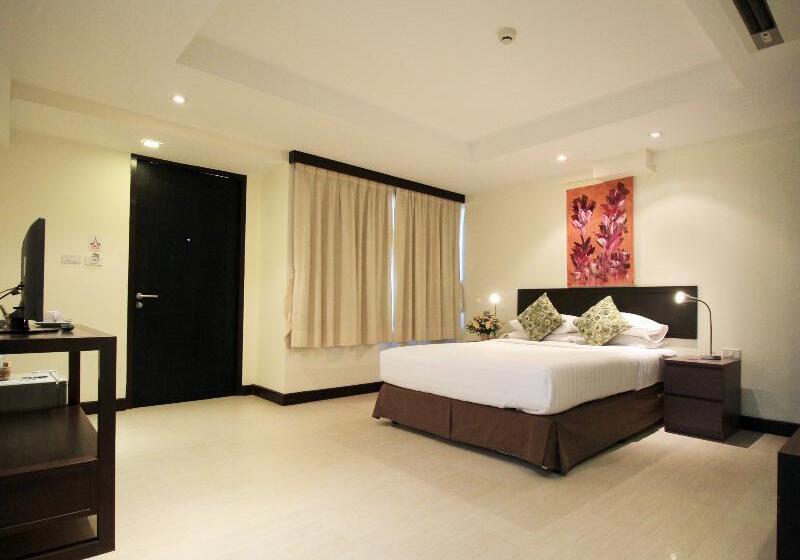 Quarto Deluxe, Tropicana Pattaya
