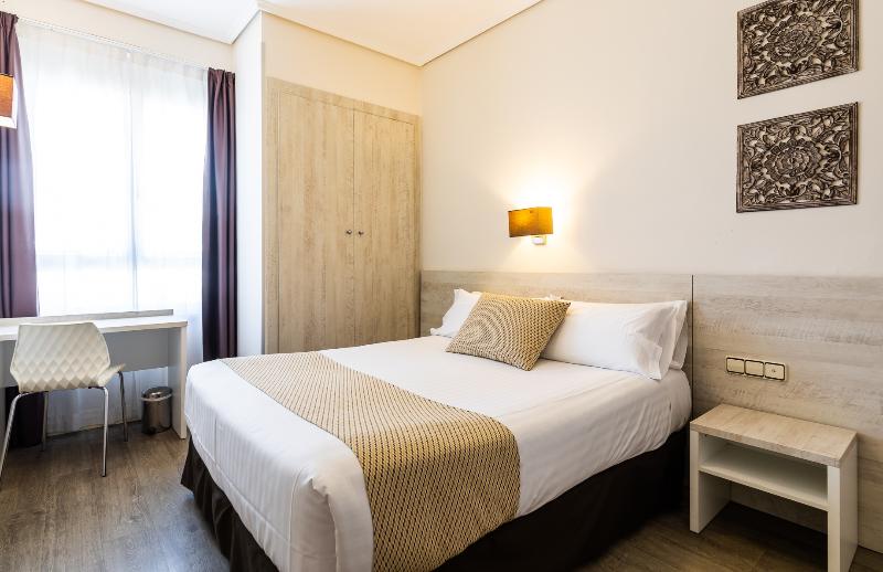 Quarto Superior, Tropicana Pattaya