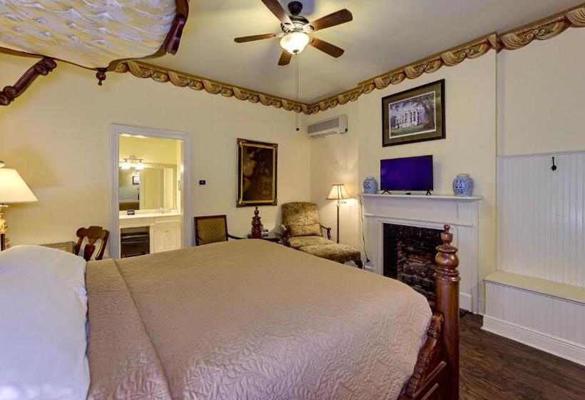 اتاق لوکس با تخت بزرگ, Anchuca Historic Mansion & Inn