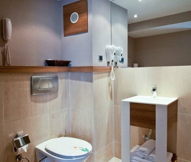 اتاق استاندارد سه نفره, Klas Hotel Istanbul Old City