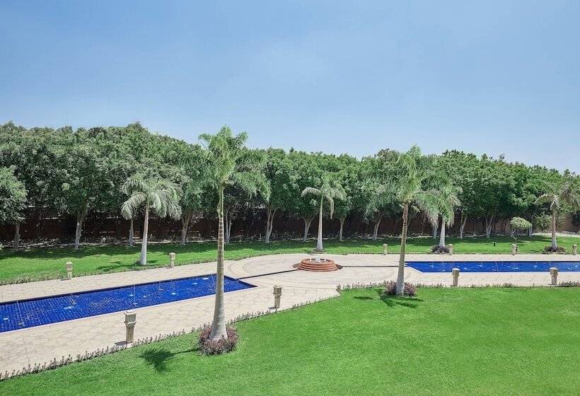 Номер Deluxe, Marriott Mena House, Cairo