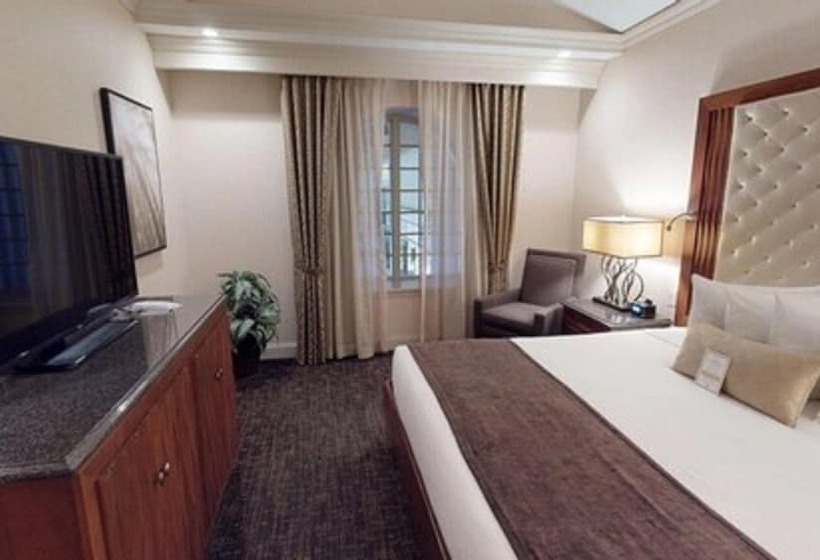 سوئیت برای معلولان, Eden Resort And Suites, Bw Premier Collection