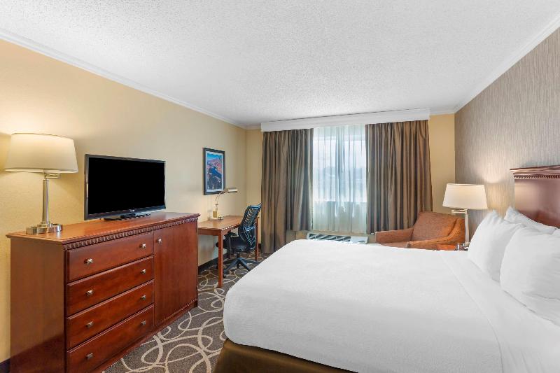 Номер Стандарт Кровать Кинг Адаптированный для Инвалидов, Best Western Plus Burley Inn & Convention Center