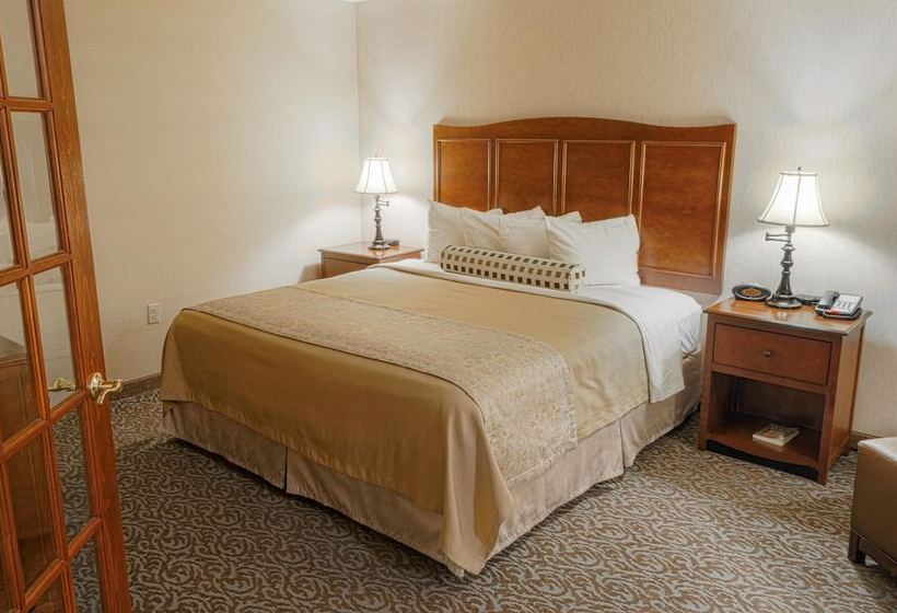 Люкс с гидромассажем, Best Western Plus Country Cupboard Inn