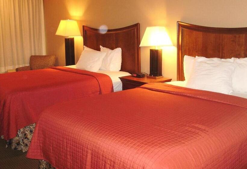اتاق استاندارد, Trade Winds Central Inn