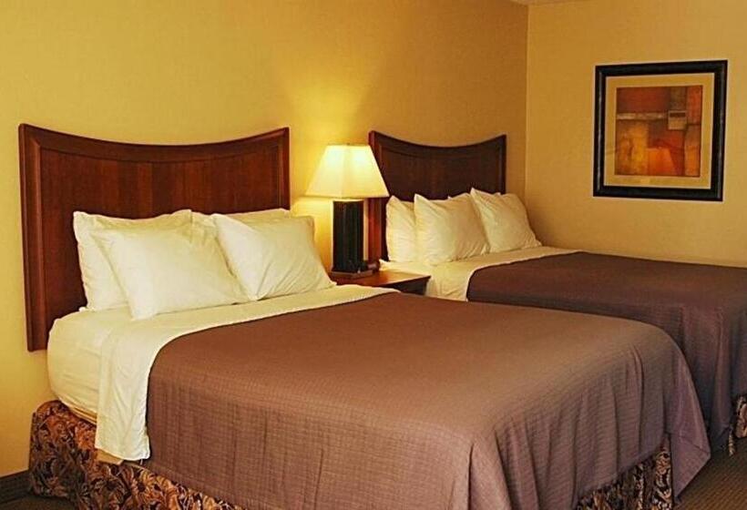 اتاق استاندارد, Trade Winds Central Inn