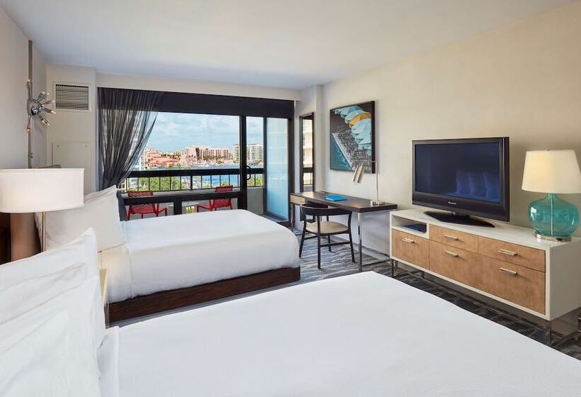 חדר סטנדרט שתי מיטות זוגיות, Waterstone Resort & Marina Boca Raton, Curio Collection By Hilton