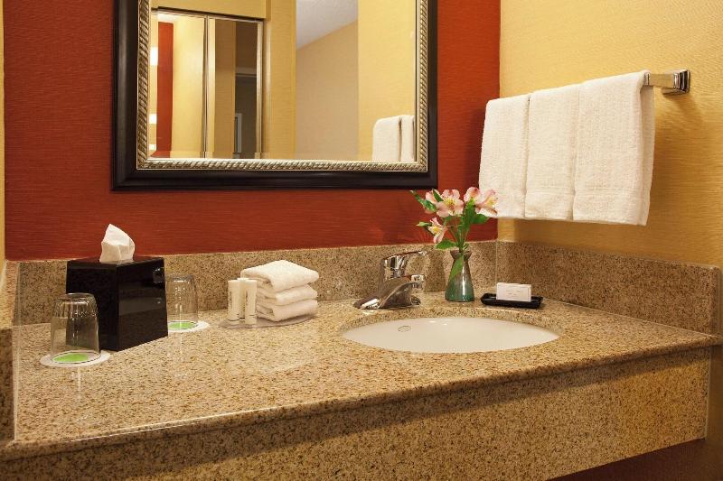 اتاق استاندارد با تخت بزرگ, Courtyard Spokane Downtown At The Convention Center