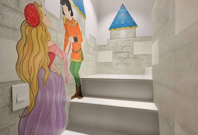 استودیوی استاندارد, Days Inn & Suites By Wyndham Anaheim At Disneyland Park