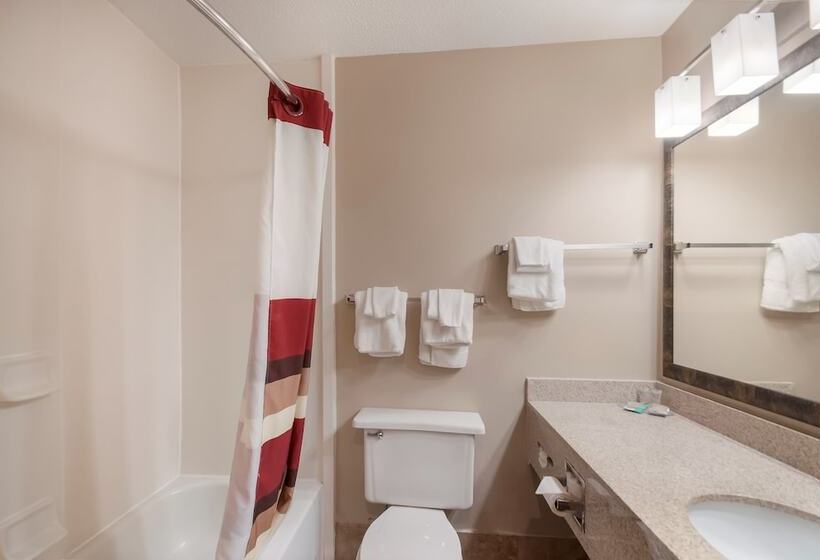 Номер Deluxe, Red Roof Inn Dahlgren  Naval Base