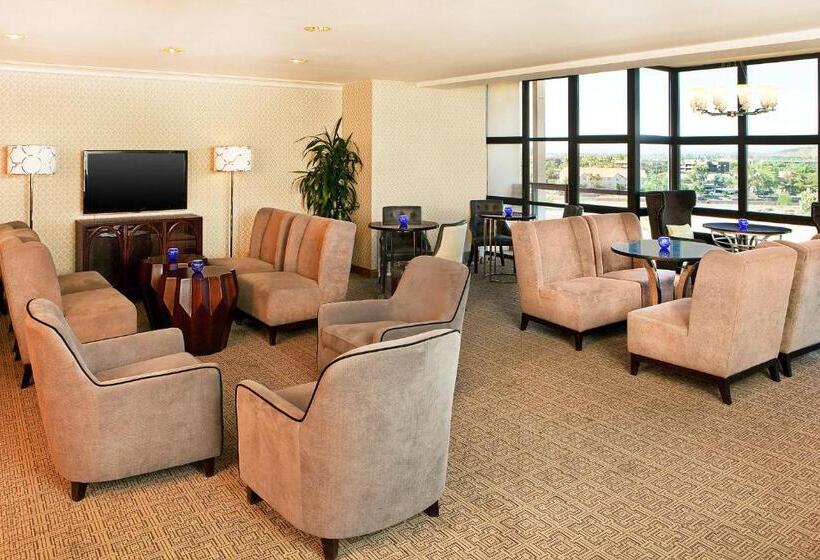 Люкс Клуб, Sheraton Crescent