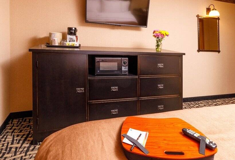 سوییت, 49'er Inn & Suites