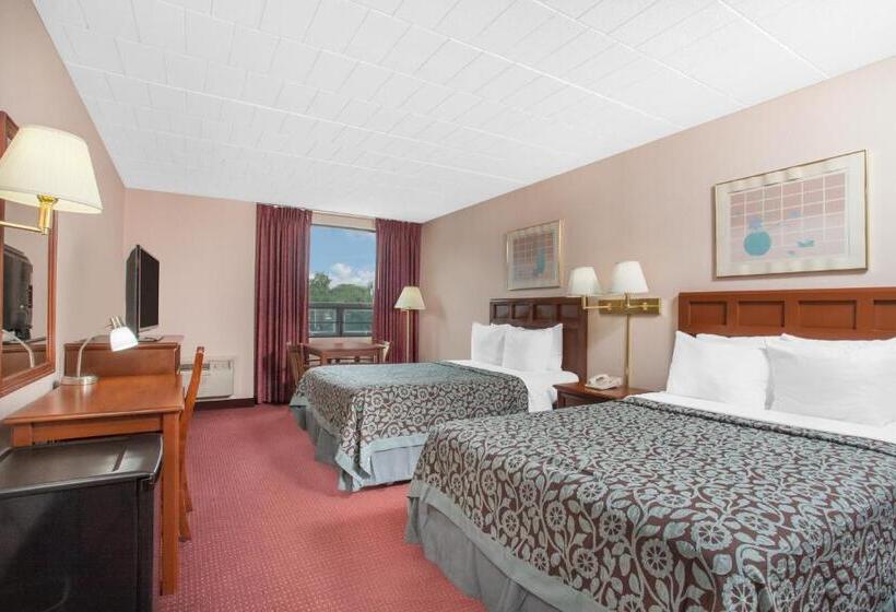 Номер Стандарт 2 Двуспальные Кровати, Days Inn By Wyndham Liberty
