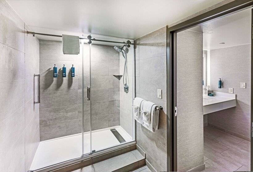 سوئیت پرزیدنت, Doubletree By Hilton Tulsa Downtown