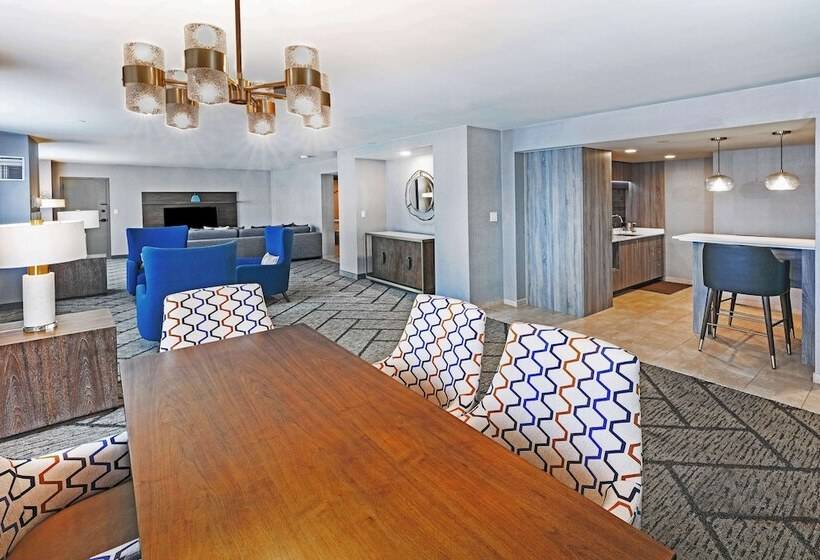 سوئیت پرزیدنت, Doubletree By Hilton Tulsa Downtown