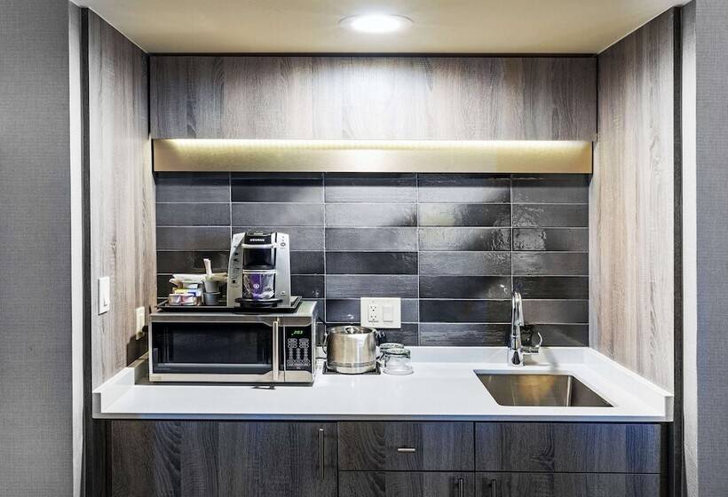 سوئیت پرزیدنت, Doubletree By Hilton Tulsa Downtown