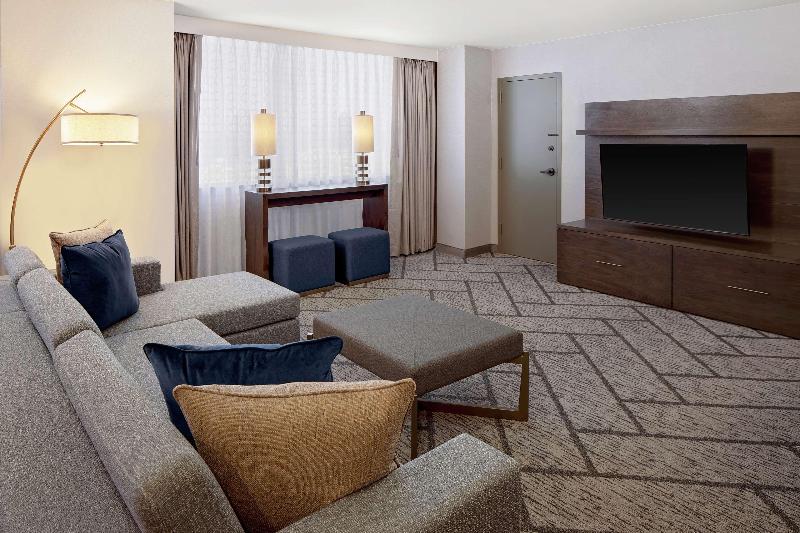 سوئیت با تخت بزرگ, Doubletree By Hilton Tulsa Downtown