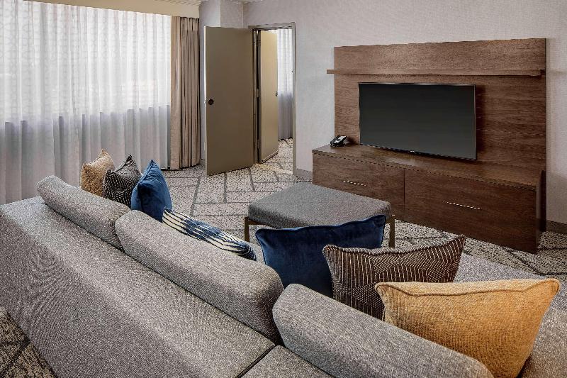 سوئیت با تخت بزرگ, Doubletree By Hilton Tulsa Downtown