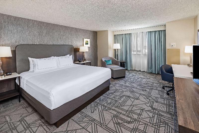 اتاق استاندارد با تخت بزرگ, Doubletree By Hilton Tulsa Downtown