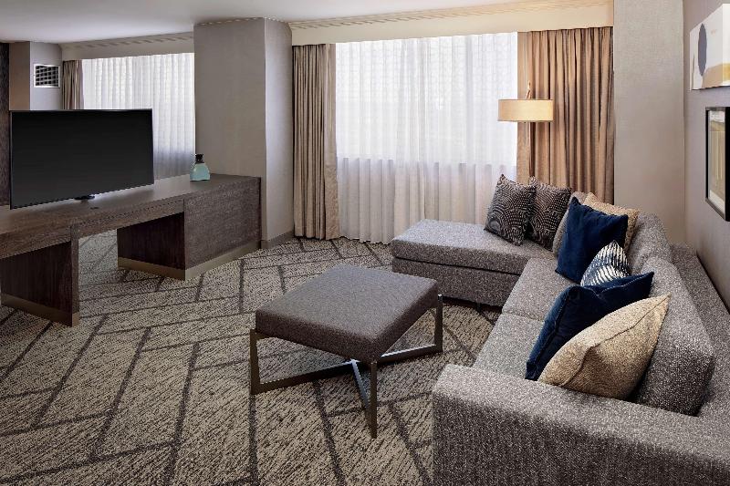 سوئیت با تخت بزرگ, Doubletree By Hilton Tulsa Downtown