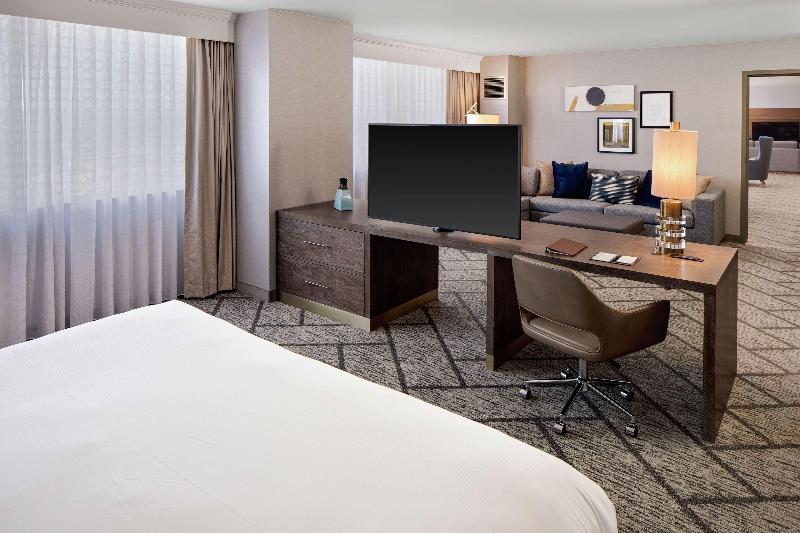 سوئیت با تخت بزرگ, Doubletree By Hilton Tulsa Downtown