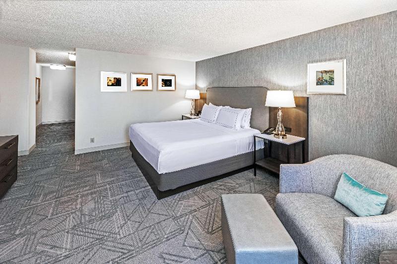 اتاق استاندارد با تخت بزرگ, Doubletree By Hilton Tulsa Downtown