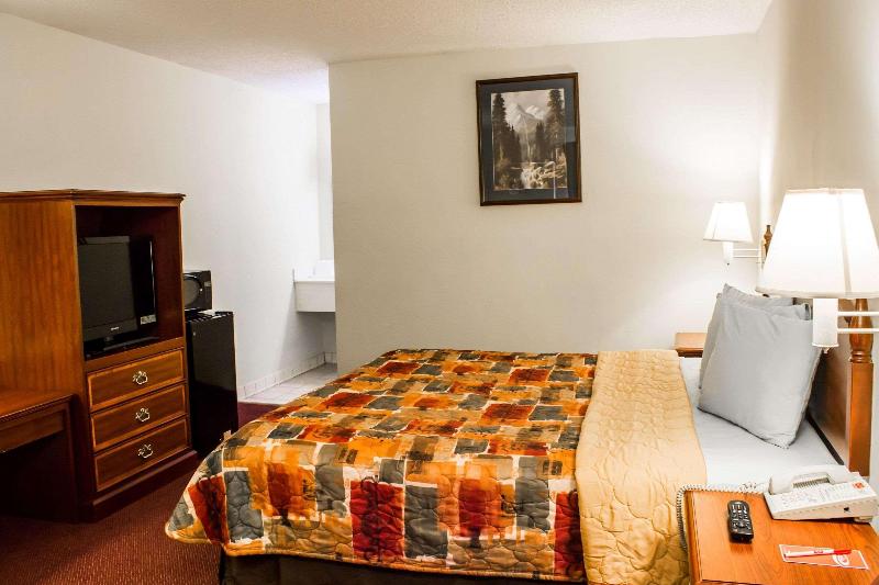 Стандартный Номер Кровать Кинг, Econo Lodge Goldsboro Hwy 70