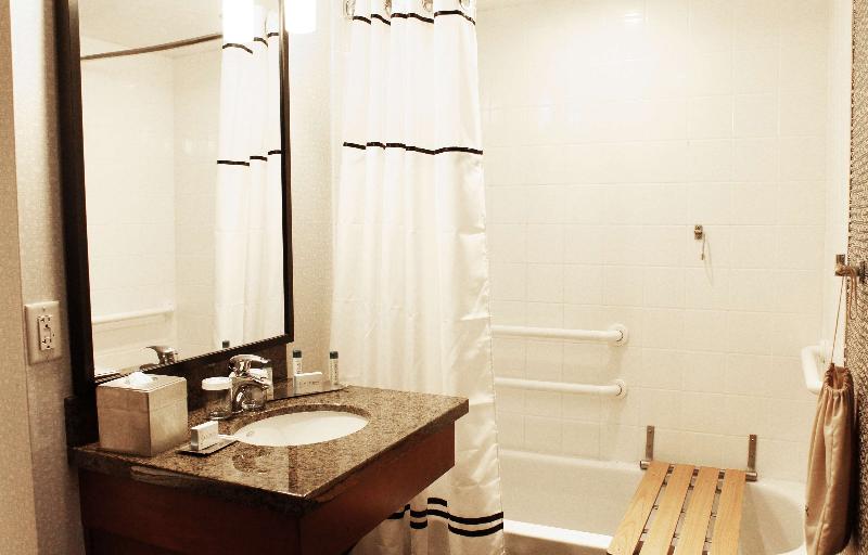 Номер Стандарт Кровать Кинг Адаптированный для Инвалидов, The Curtis Denver  A Doubletree By Hilton