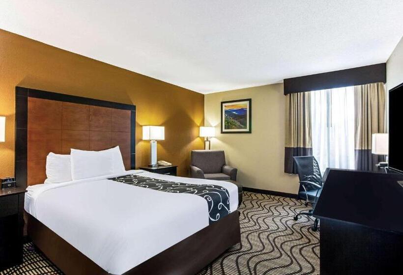 Номер Deluxe Кровать Кинг, La Quinta By Wyndham Wytheville