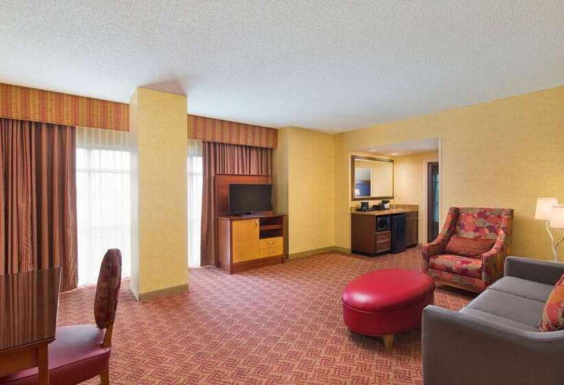 Люкс Premium 2 Спальни, Embassy Suites Hotel Winston Salem