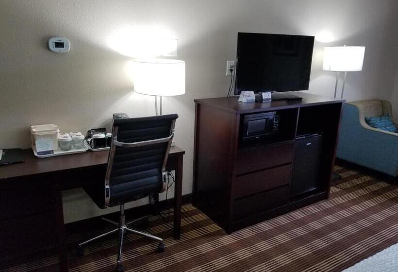 Семейный Номер, Pocono Inn & Banquet   Stroudsburg