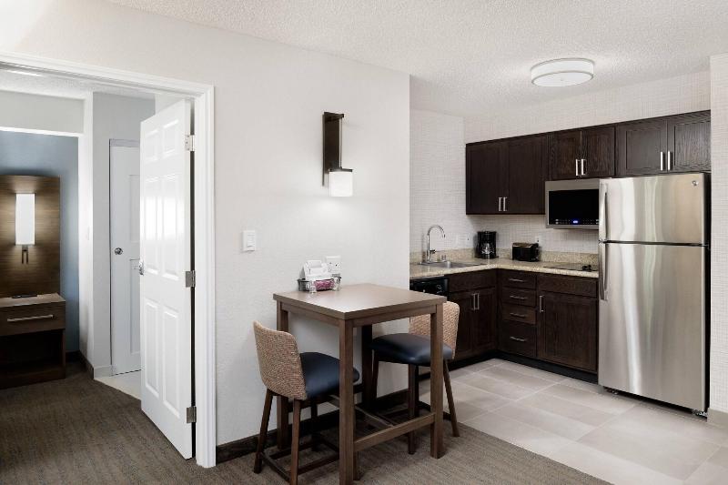 キングサイズベッドのスタンダードルーム, Crowne Plaza Houston Med Ctr Galleria Area, An Ihg