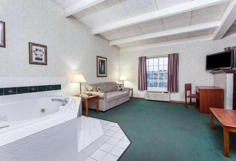 استودیوی لوکس, Days Inn & Suites By Wyndham Lexington