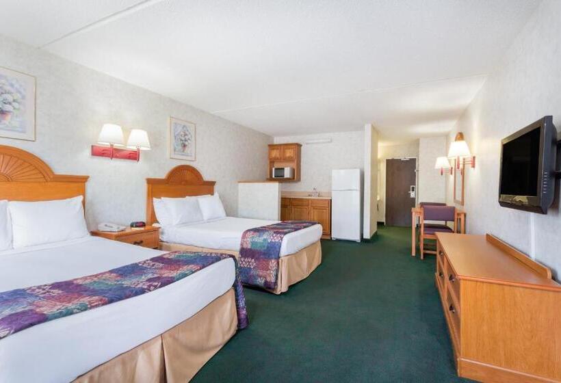 سوییت, Days Inn & Suites By Wyndham Lexington