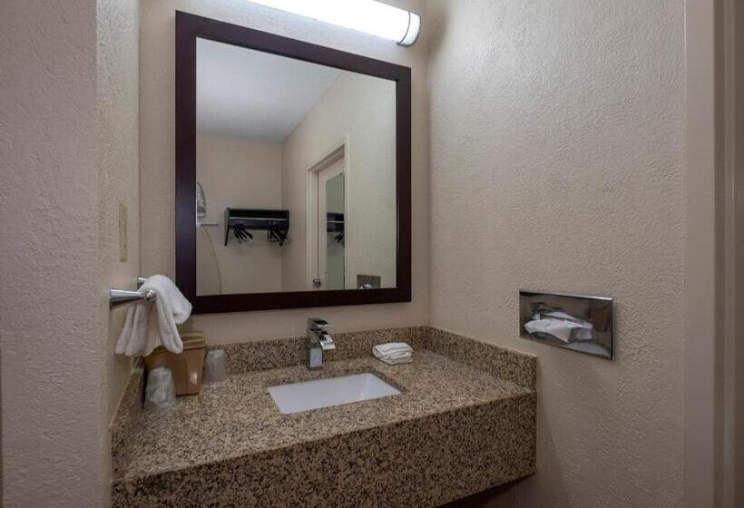 장애인용 디럭스룸, Red Roof Inn Warrenton