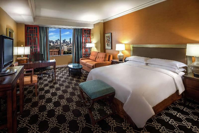 Quarto Estandar Cama King, Hilton Anatole