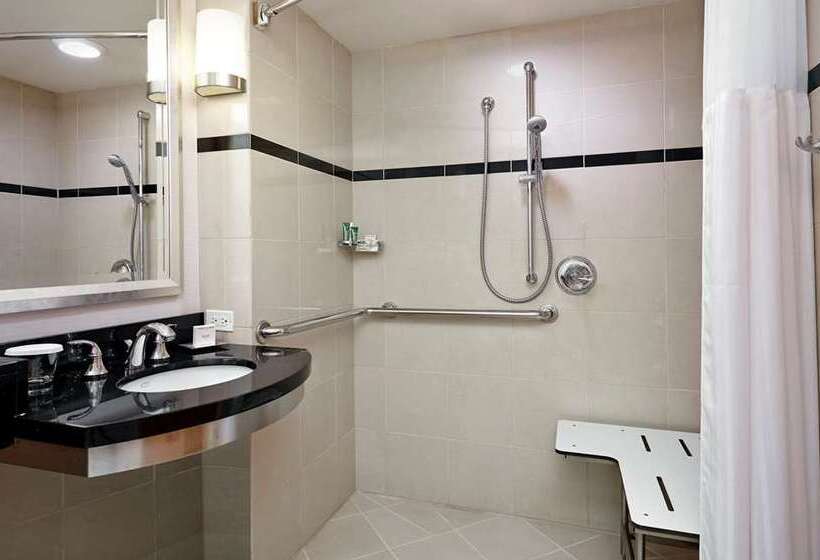 Quarto Estandar Cama King, Hilton Anatole