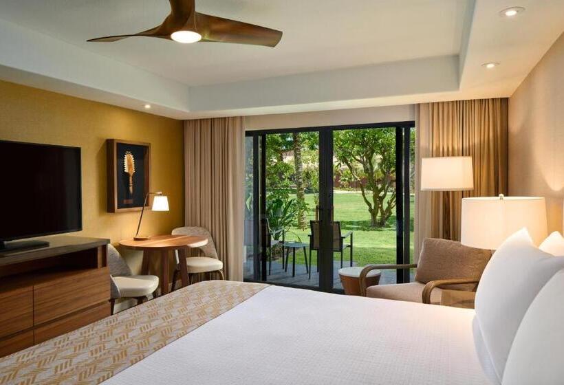Номер Премиум, Outrigger Kāʻanapali Beach Resort